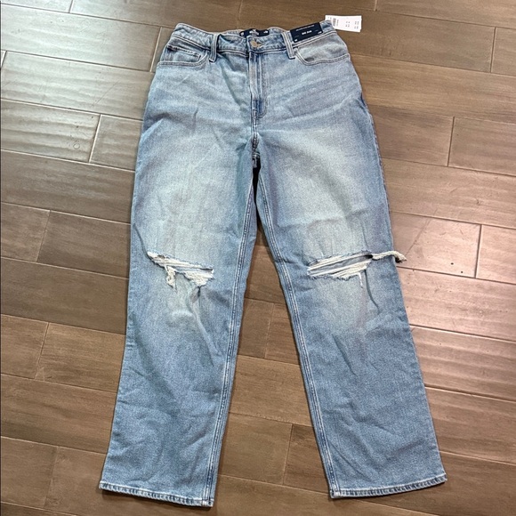 Hollister Denim - Hollister Ultra High Rise Dad Jeans SZ 30R / 10R